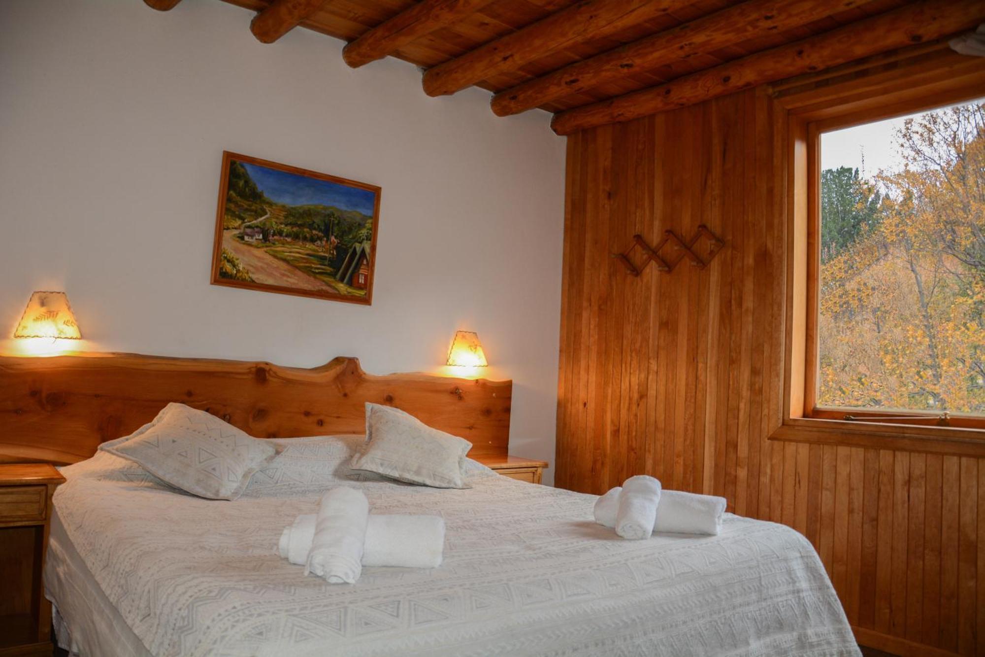 Apart Hotel Del Pellin San Martín de los Andes Eksteriør billede