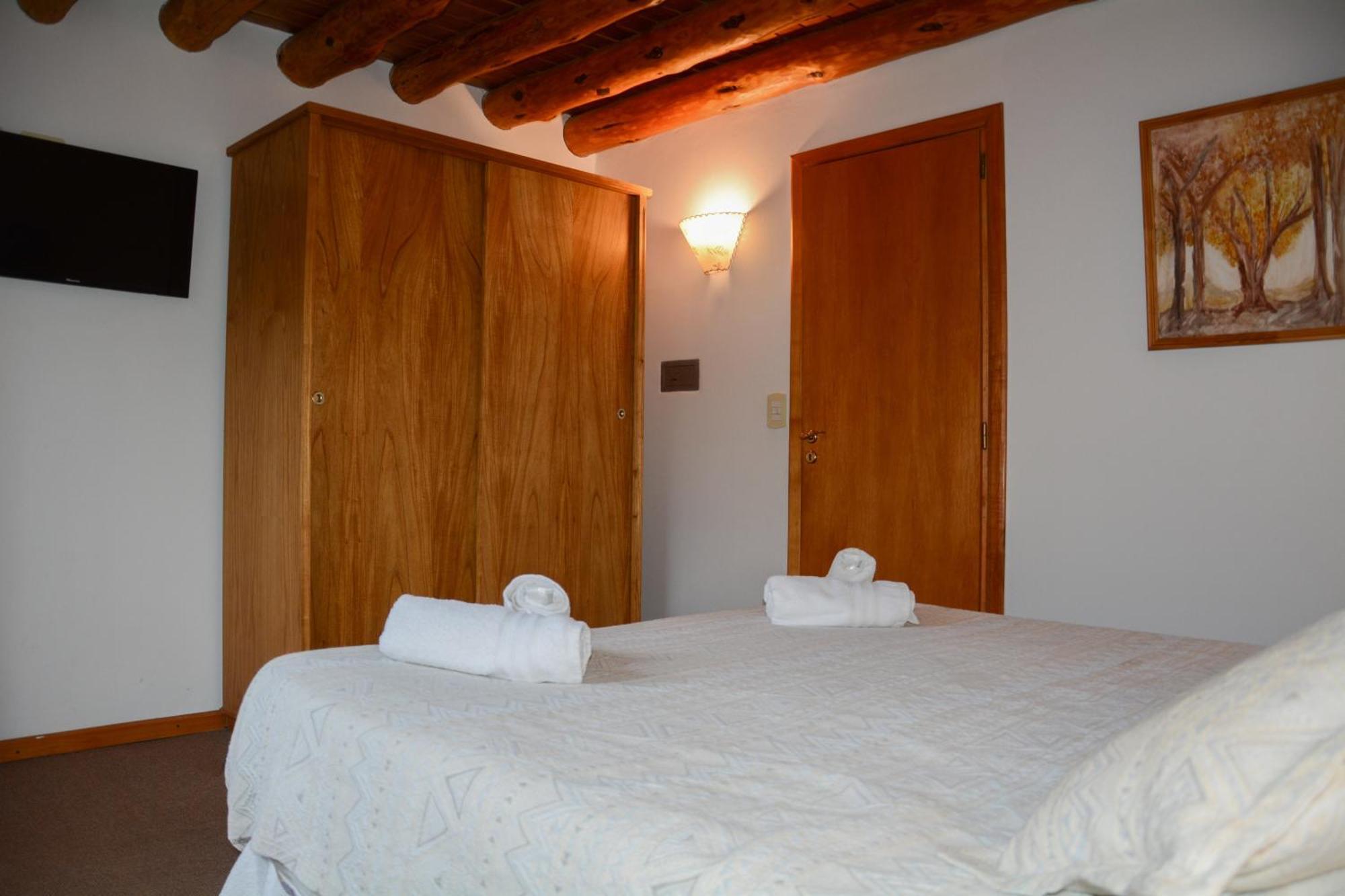 Apart Hotel Del Pellin San Martín de los Andes Eksteriør billede