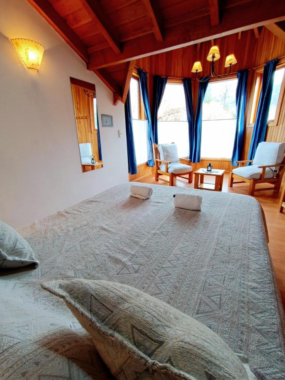 Apart Hotel Del Pellin San Martín de los Andes Eksteriør billede