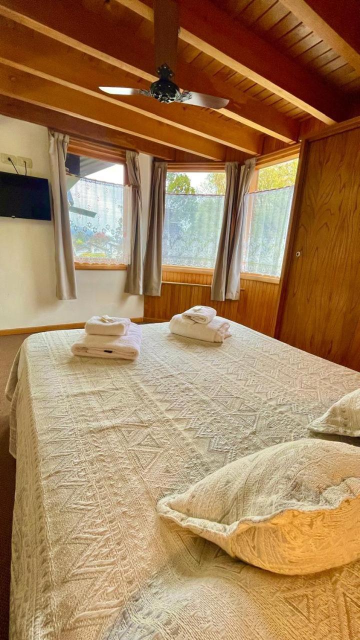 Apart Hotel Del Pellin San Martín de los Andes Eksteriør billede
