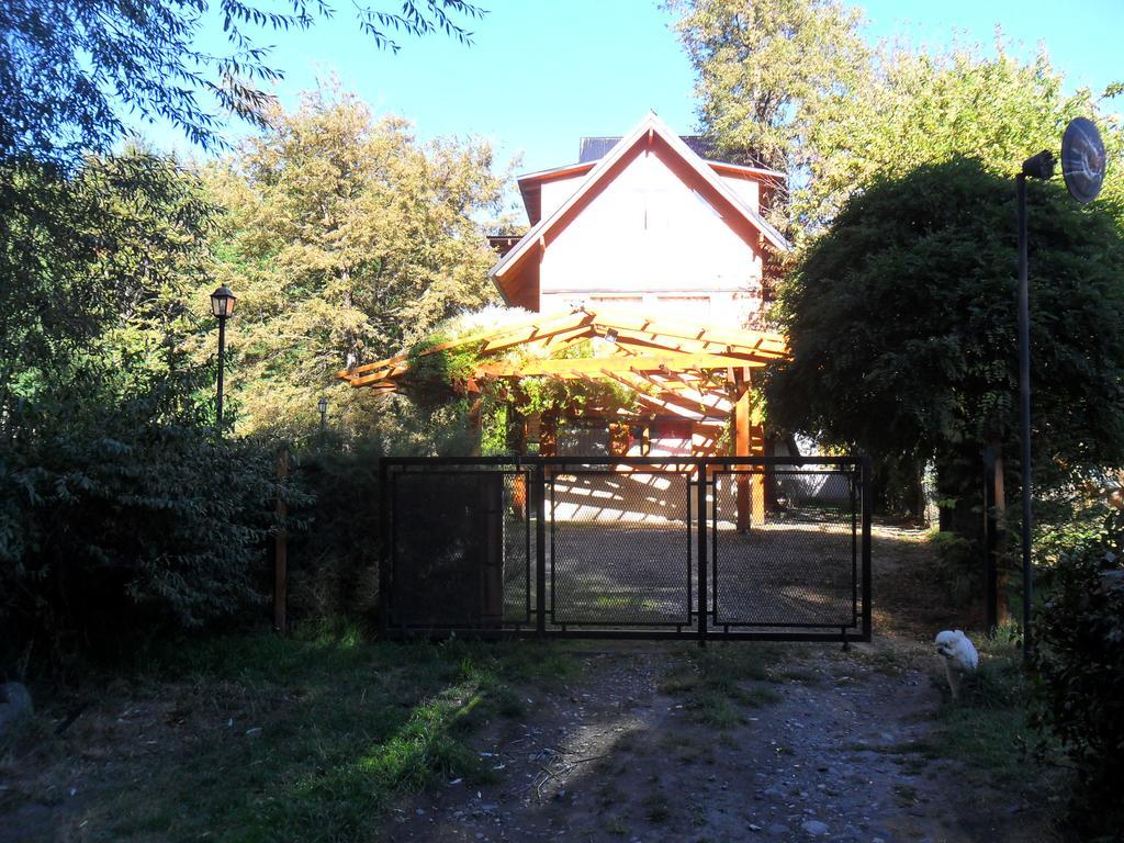Apart Hotel Del Pellin San Martín de los Andes Eksteriør billede